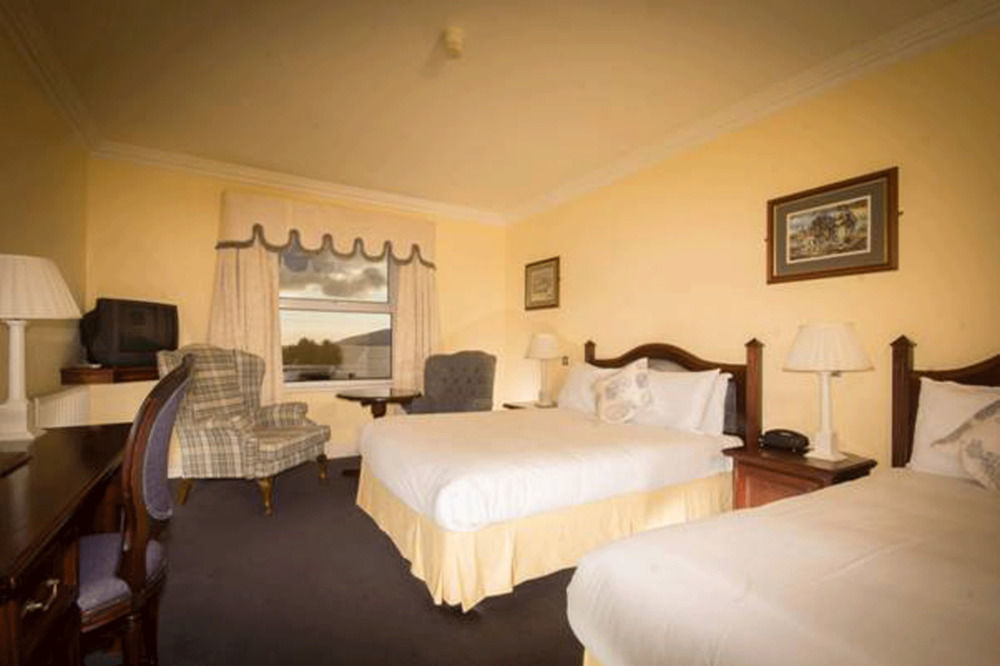 Butler Arms Hotel ووترفيل المظهر الخارجي الصورة